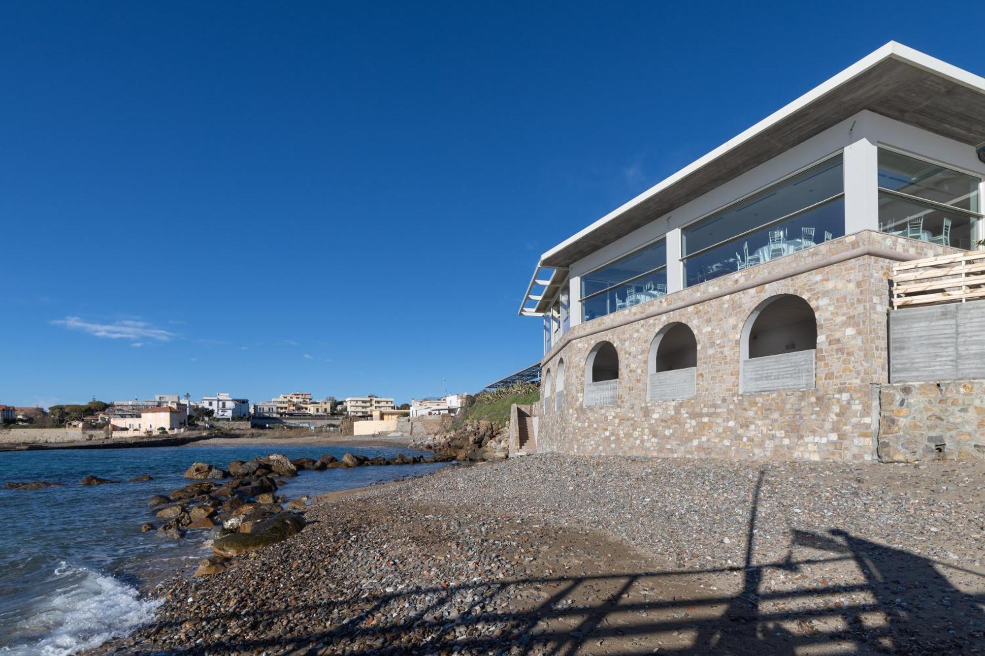 Le Suites Sul Mare Di Esterina Civitavecchia Extérieur photo