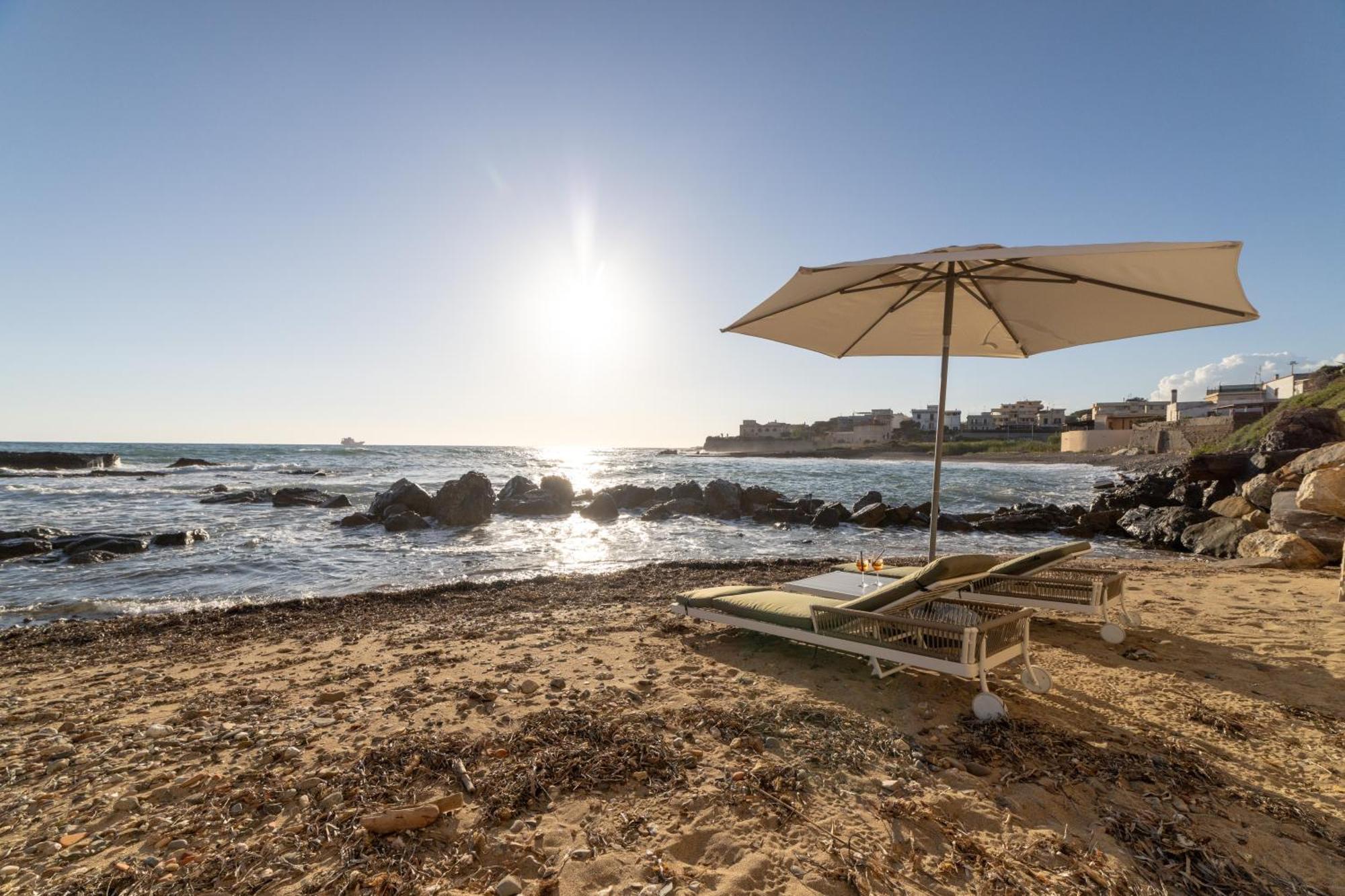 Le Suites Sul Mare Di Esterina Civitavecchia Extérieur photo